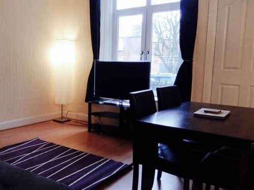 One Bedroom Apartment By Klass Living Serviced Accommodation Bellshill - Elmbank Street Apartment Экстерьер фото